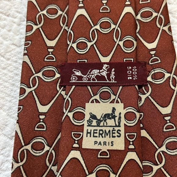 Hermes Men’s Silk Tie - Picture 4 of 10